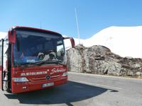 unser Bus vor der Djupvasshytta