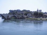 die beiden Touristenmagnete - Papstpalast und Pont d´ Avignon