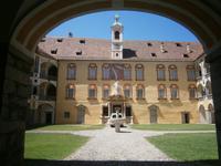 Innenhof der Bixener Hofburg