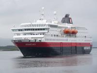 Molde (Ankunft des Hurtigruten-Schiffs 