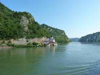 Taldurchbruch beim Kloster Mraconia.