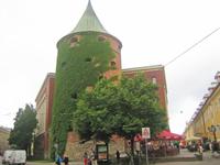 ... zum Pulverturm ... 