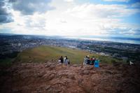 Auf dem Gipfel von Arthur's Seat 