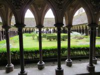 Mont St. Michel, Kreuzgang