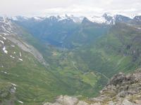 Blick vom Dalsnibba auf Geirangerfjord