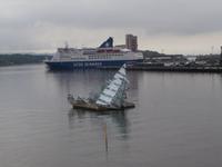 vor der Oper in Oslo im Oslofjord