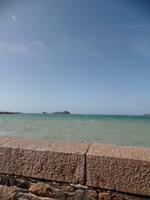 Fantastische Wasserfarbe in der St. Aubin´s Bay