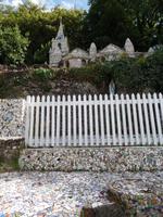 Filigranes mit Porzellanscherben