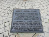 Gedenktafel am Markt von Bantry