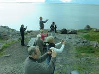 760Island - Fahrt entlang der Ostfjorde - Stopp an Schwanenstrand