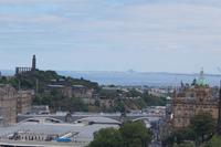 Calton Hill, im Hintergrund der Berwick Law, das vulkanische Wahrzeichen von Berwick