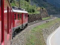 0131 Glacier-Bernina-Express- Fahrt mit dem Bernina-Express - oberhalb von Brusio