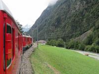 0137 Glacier-Bernina-Express- Fahrt mit dem Bernina-Express - oberhalb von Brusio