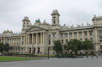 9. Tag: Stadtrundfahrt Budapest – die Perle an der Donau