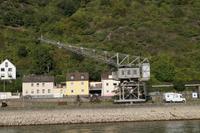 Ladekran am Rhein