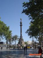 Barcelona - Blick zur Kolumbussaeule von Rambla aus