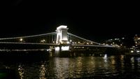 Budapest bei Nacht - Kettenbrücke