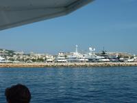 Die Besitzer dieser Yachten verbrachten den Tag wohl lieber an Land am Boulevard de la Croisette (Flaniermeile von Cannes mit den Edelboutiquen).