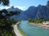 Die Sarca mündet in den Gardasee
