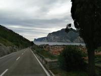 Fahrt am Gardasee entlang
