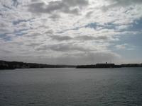 Von Cala Blanca über Maó-Mahón, Binibeca nach Cova d'en Xoroi