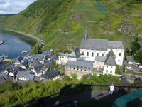 Blick auf Beilstein und die Karmeliterkirche St. Josef