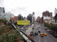 Blick vom Highline Park auf den Verkehr