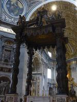 Baldachin Petersdom manche Kirche in Rom hat kleinere Ausmaße als dieser