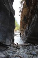 Wanderweg über das Wasser in der Samaria-Schlucht