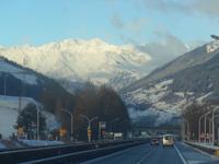 Blick auf die verschneiten Berge bei Sterzing