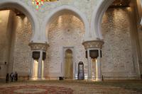 im Inneren der Scheich Zayid Moschee