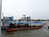 25.01.2016: Bangkok - am Chao Phraya-Fluss...