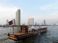 08.02.2016: Bangkok - Besuch des Nachtmarktes (Blick auf die Skyline)