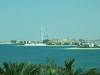 Dubai - Oman -  Dubai - Fahrt mit der Monorail - Blick zum Hotel Burj Al Arab
