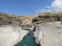 Dubai - Oman - im Wadi Bani Khalid - Frank, Thomas und Ramona wagen sich ins Wasser