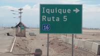 Straßenschild in der Atacama-Wüste, Chile