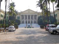 Gouverneurspalast Kolkata - einst Sitz des britischen Vizekönigs