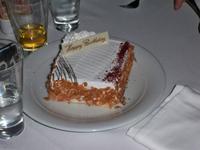 die später verschwundene Geburtstagstorte