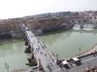 Blick von der Engelsburg auf die Engelsbrücke