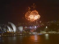 Feuerwerk in der Nähe der Oper