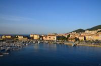 126 Ajaccio auf Korsika, Blick vom Schiff auf die Altstadt