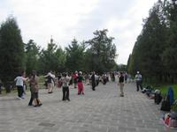 Peking - Himmelstempel - Park - Senioren tanzen und turnen