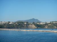 Im Hintergrund Ischia mit Monte Epomeo