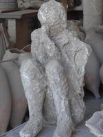 Gipsabdruck von Menschen die in Pompeji umkamen