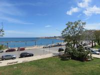 Blick von der Stadtmauer auf das Meer