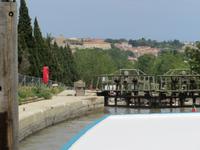 auf dem Canal de Midi, Schleusenfahrt bei Beziers