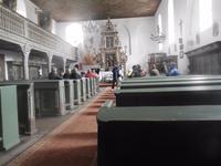 in einer alte Kirche auf dem Weg nach Gierloz