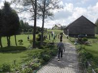 Besuch im Garten des Bauernmuseums in Zondern