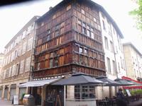 ältestes Fachwerkhaus in Macon - komplett aus Holz