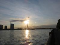 Abends an der Daugava